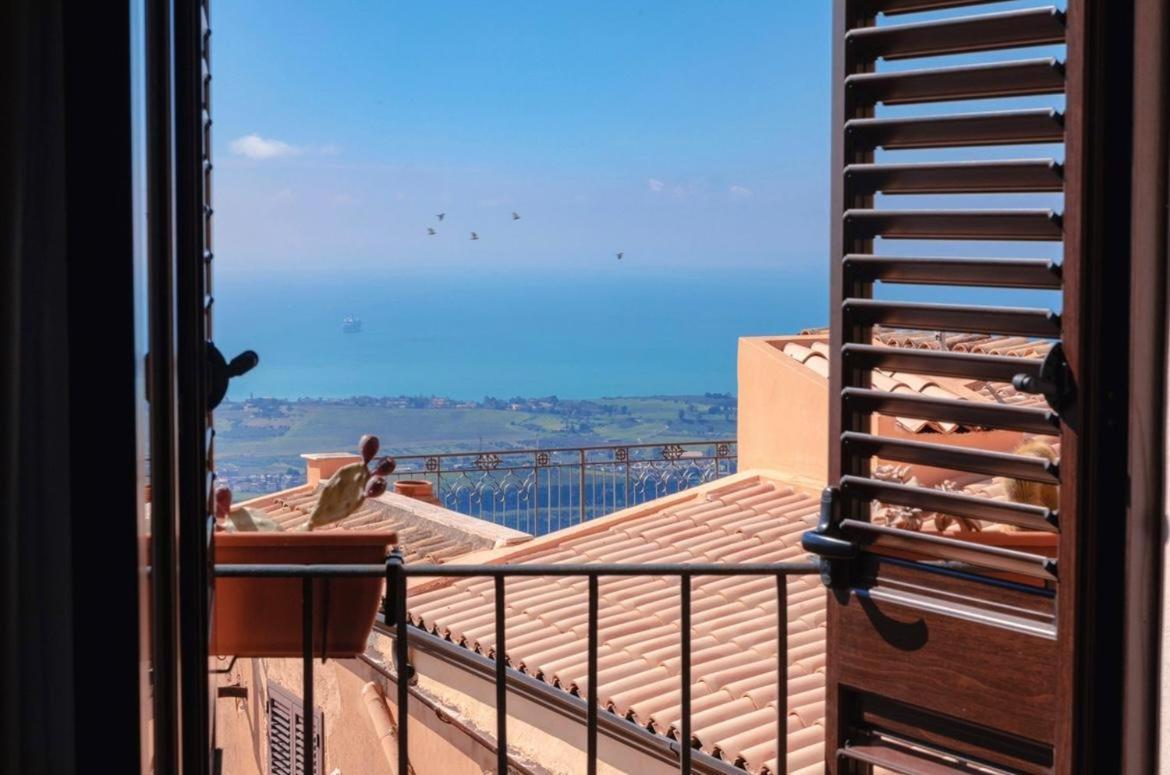 Bed and Breakfast Le Vie Di Girgenti Agrigento Exterior foto