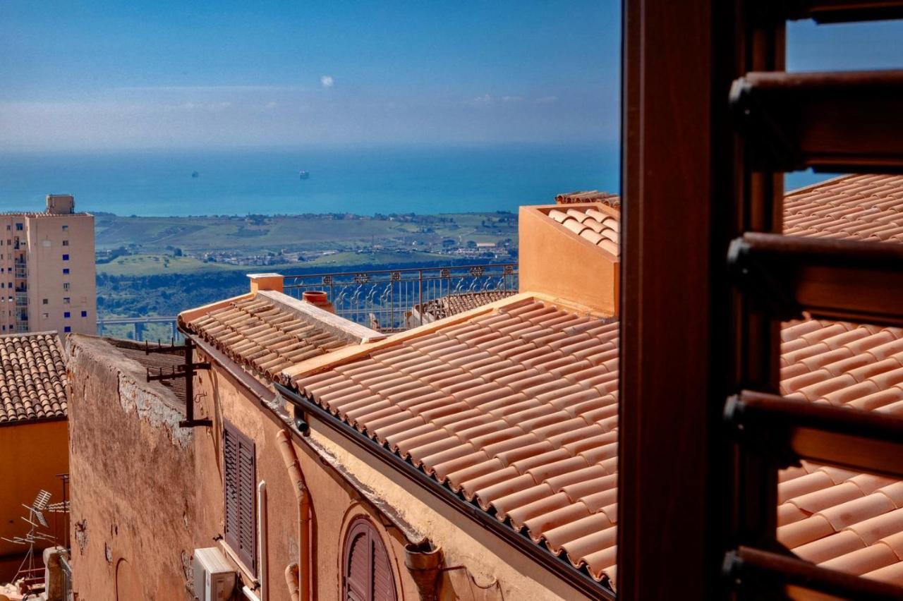 Bed and Breakfast Le Vie Di Girgenti Agrigento Exterior foto